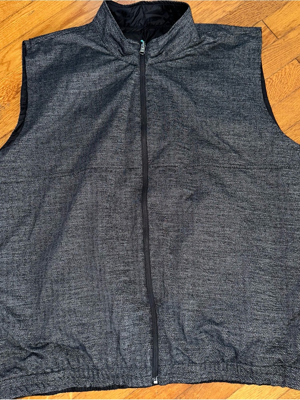Pebble Beach Black & Gray Herringbone Zip Vest